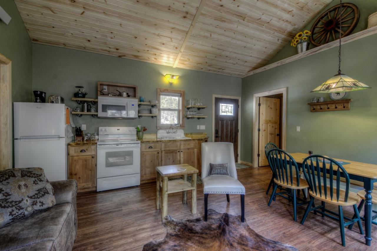 Yak Ridge Cabins And Farmstead By Mount Rushmore Villa Keystone Eksteriør billede